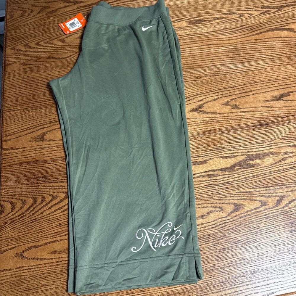 NWT Nike Loose Fit Cropped Wide Leg Lounge Sweat Pants XXL Olive Pink Logo Yoga